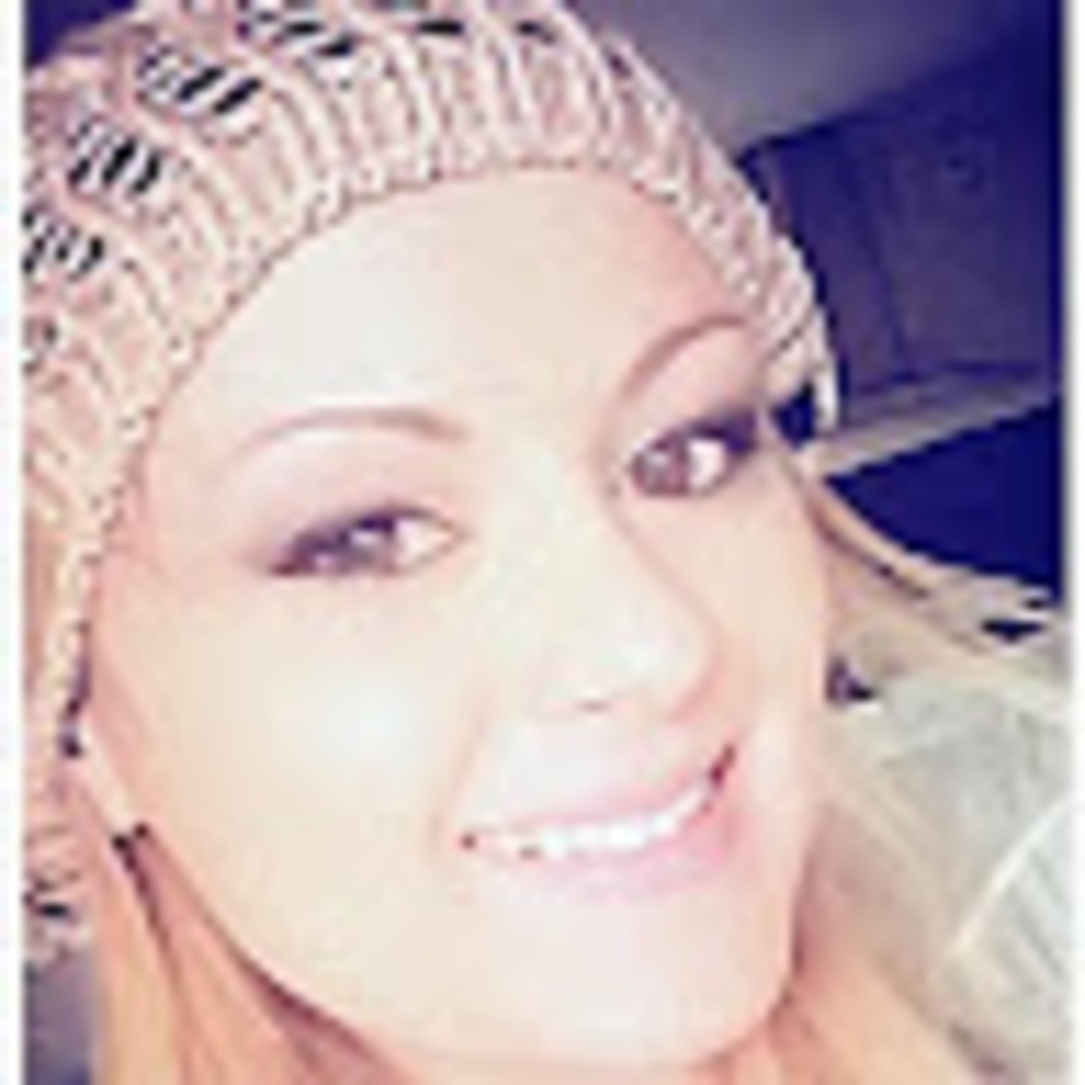 Meet your Posher, Hayley